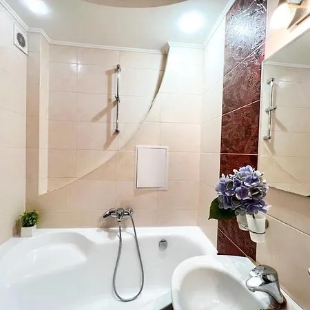 On Pechersk Apartment *